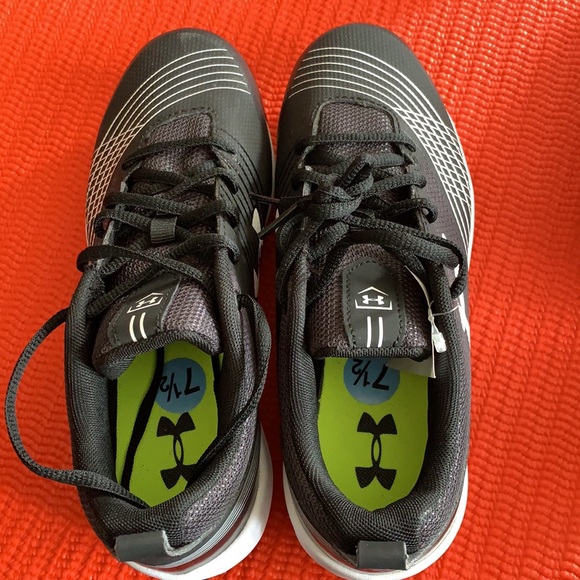🌻 Brand New Under armour cleats 7.5 - Picture 1 of 14
